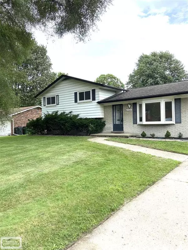 8560 Gerhardt St,  Shelby Twp,  MI 48317