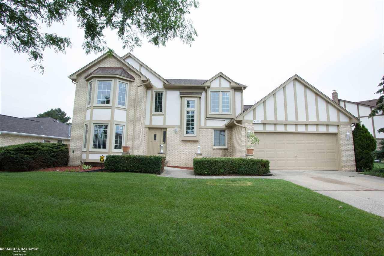 41675 Garden Way Dr,  Sterling Heights,  MI 48314