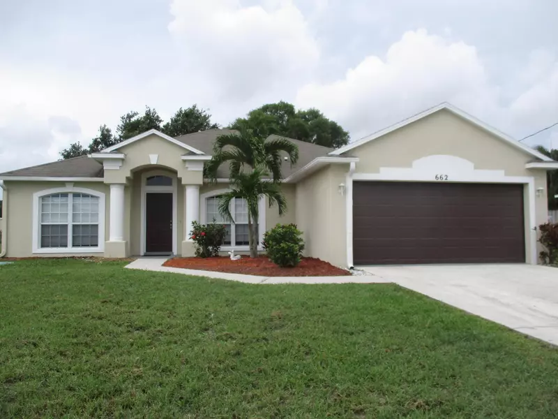 662 SW Lakehurst DR, Port Saint Lucie, FL 34983