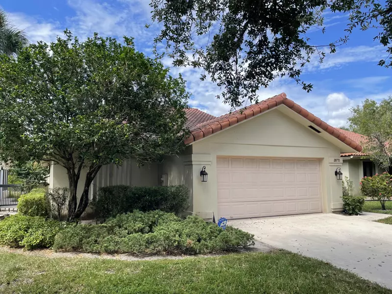 2870 Farragut LN, West Palm Beach, FL 33409