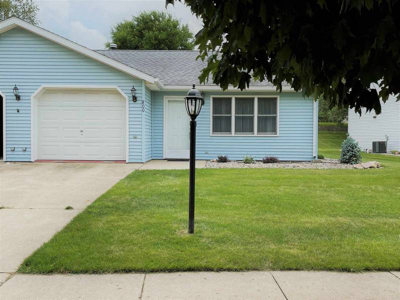 800 Apple Hill Way, Angola, IN 46703