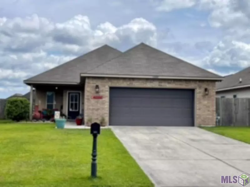 42332 CEDARSTONE AVE, Prairieville, LA 70769