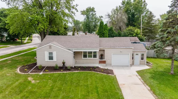 N85W16739 Ann Ave, Menomonee Falls, WI 53051