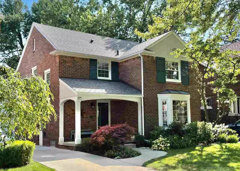 275 Merriweather, Grosse Pointe Farms, MI 48236