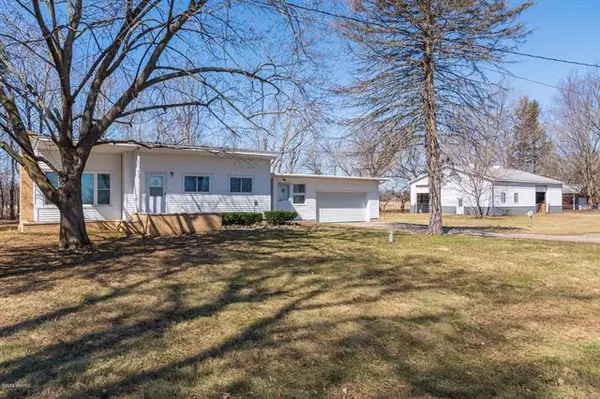 15892 Kellogg School Road, Hickory Corners, MI 49060