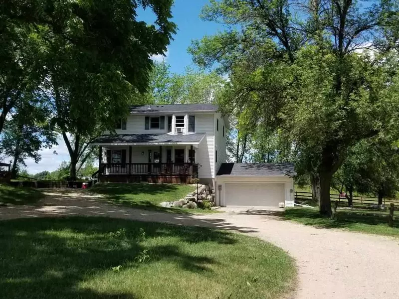 W6770 County Road B, Rio, WI 53960