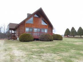 Colebrook, NH 03576,32 Kings HWY