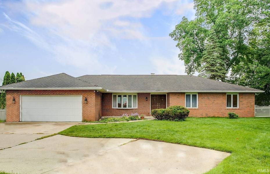 55906 Riverview Manor Drive, Elkhart, IN 46514-8418