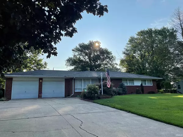 1054 N Hillcrest Road, Vincennes, IN 47591