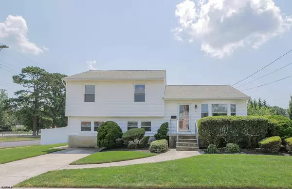 4 Colwick Dr, Somers Point, NJ 08244