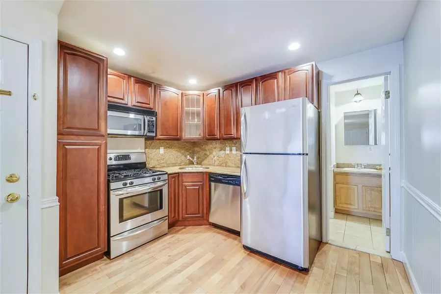 118 BRUNSWICK ST  #3R, Jc Downtown, NJ 07302