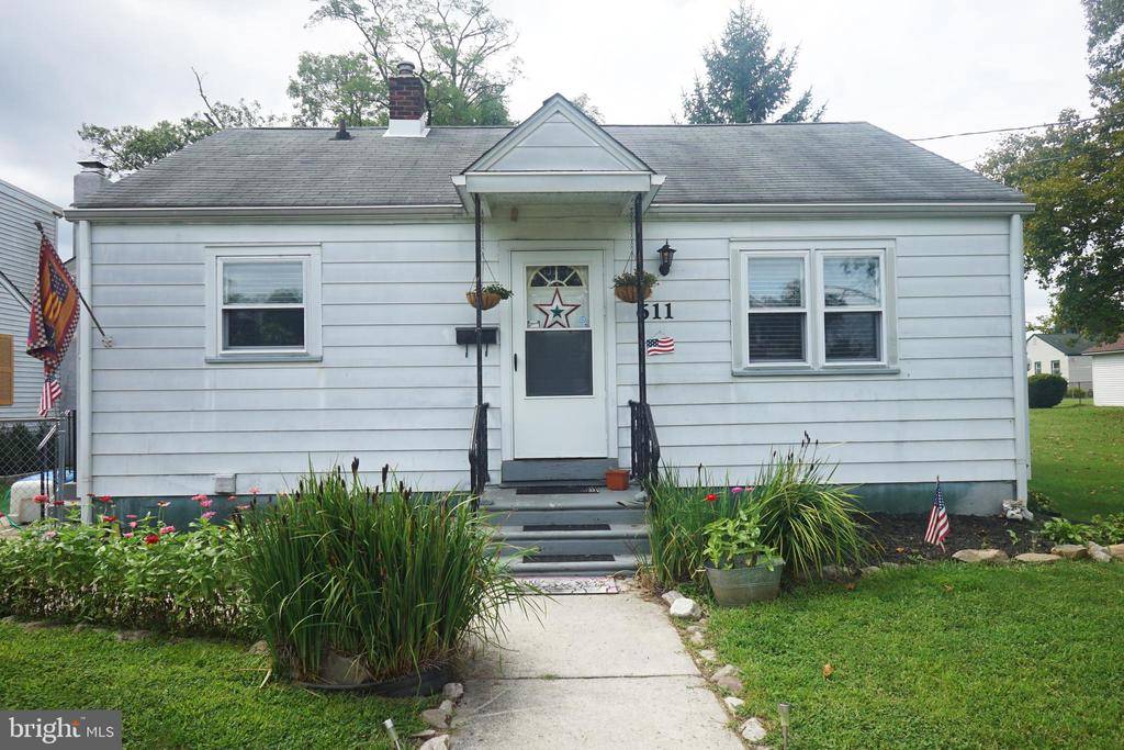 611 MANOR RD, Beverly, NJ 08010