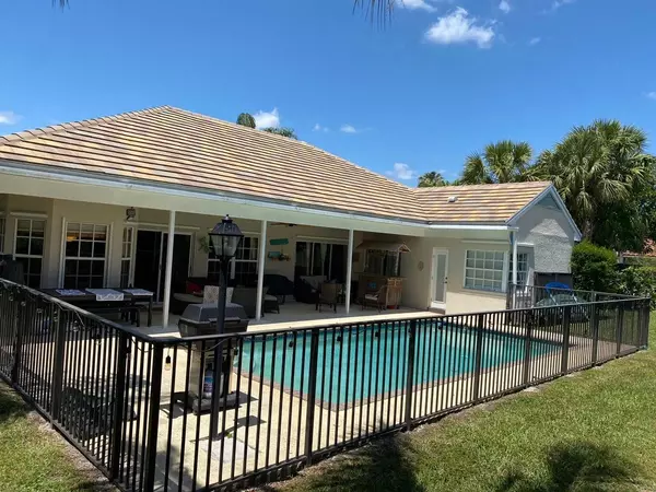 Palm Beach Gardens, FL 33418,1018 Woodfield CIR