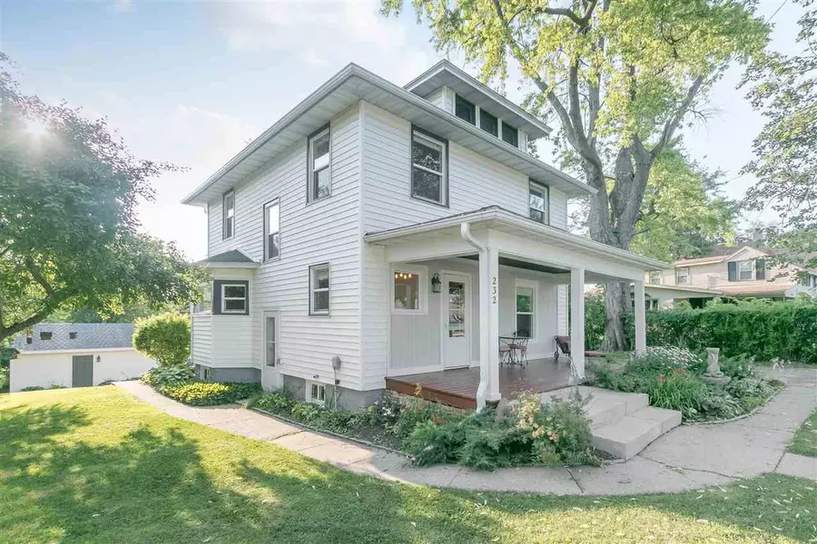 232 N Watertown St, Johnson Creek, WI 53038