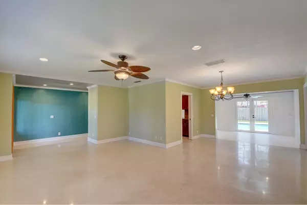 Boca Raton, FL 33486,1298 SW 5th ST