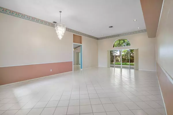 Delray Beach, FL 33484,5650 Aspen Ridge CIR