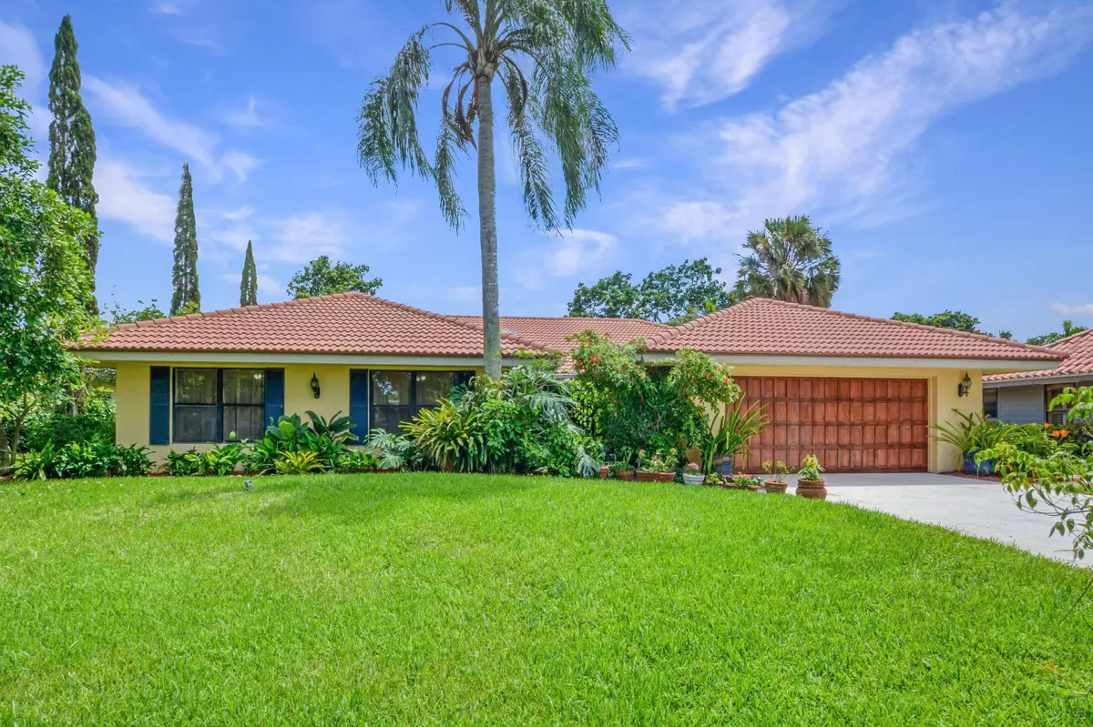 Palm Beach Gardens, FL 33418,1051 S Shady Lakes CIR