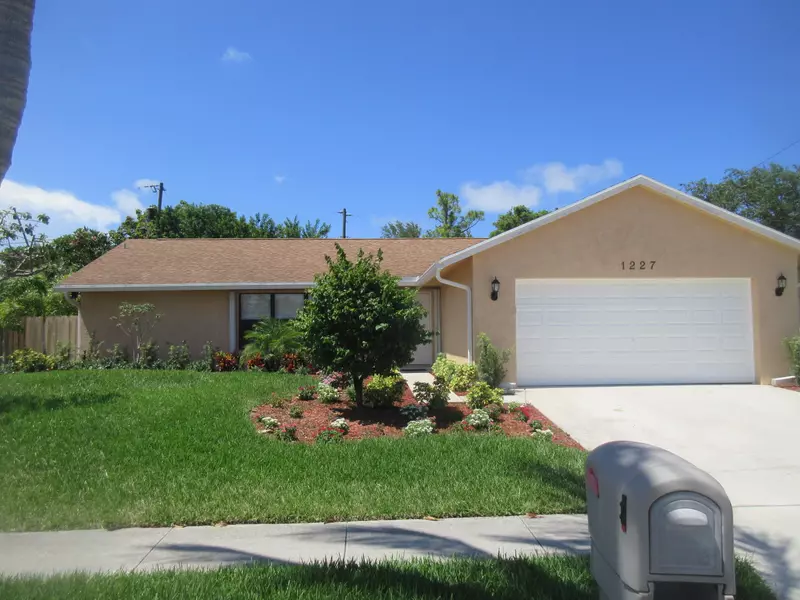 1227 Palama WAY, Lantana, FL 33462