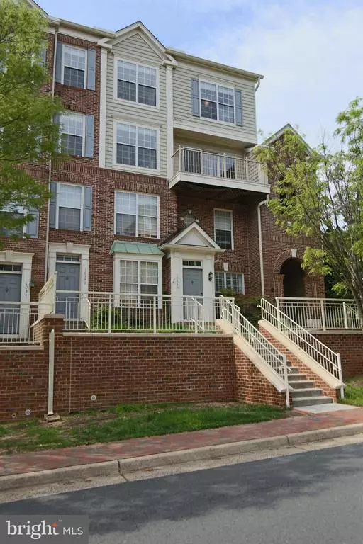 Fairfax, VA 22030,10347 SAGER AVE #301