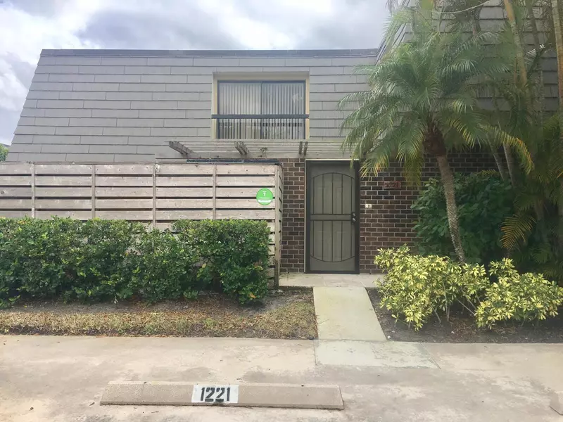 1221 12th TER, Palm Beach Gardens, FL 33418