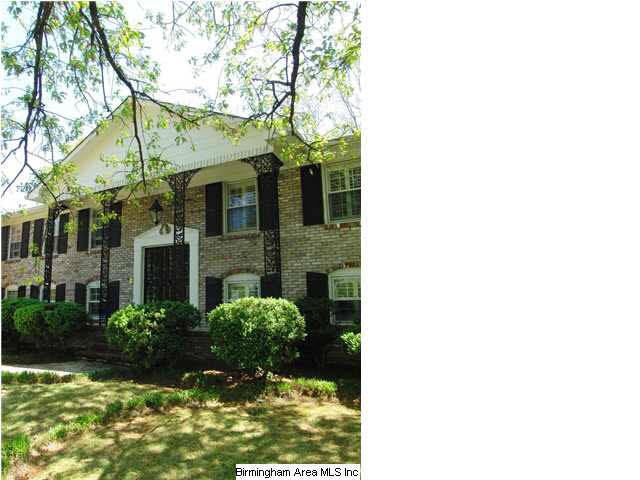 Hoover, AL 35226,3321 BURNING TREE DR
