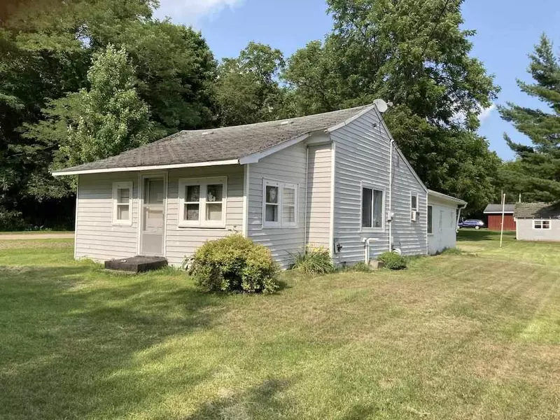 22141 Catherine St, Muscoda, WI 53573