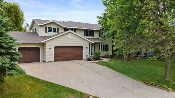 2756 Rolling View Rd, Stoughton, WI 53589