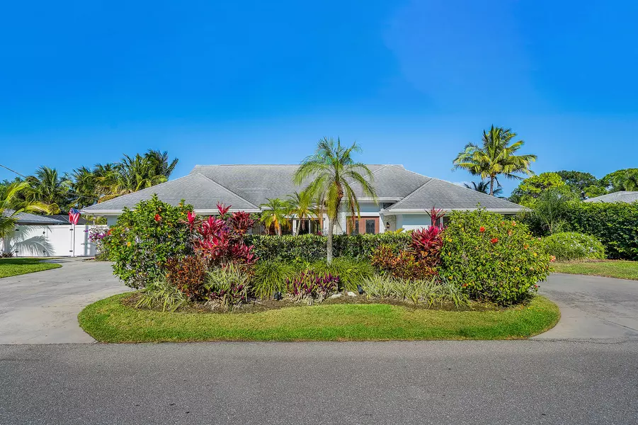 270 Golfview DR, Tequesta, FL 33469