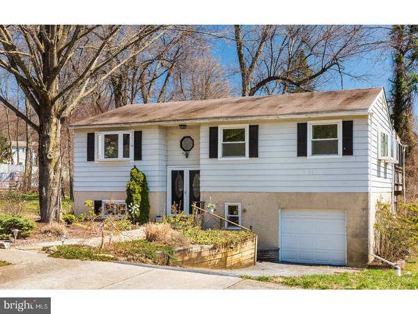 7 HILLCREST DR, Downingtown, PA 19335