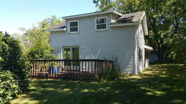 438 Village Edge Rd, Arena, WI 53503