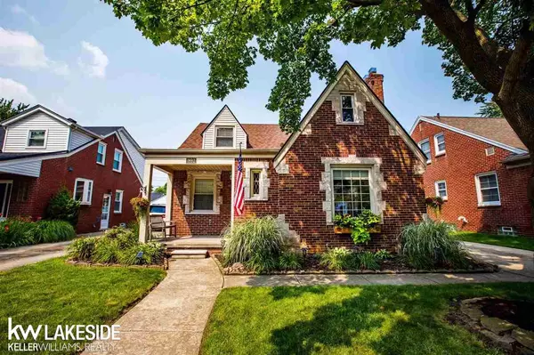 Grosse Pointe Woods, MI 48236,1892 Stanhope