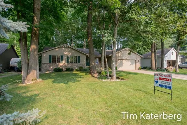 4549 Glen Hollow Drive, Hudsonville, MI 49426