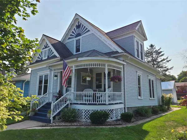 413 S Main St, Monticello, WI 53570