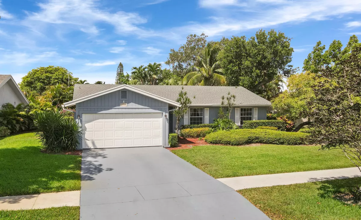 Boca Raton, FL 33487,4126 Birchwood DR