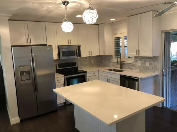 Jupiter, FL 33458,118 Banyan CIR