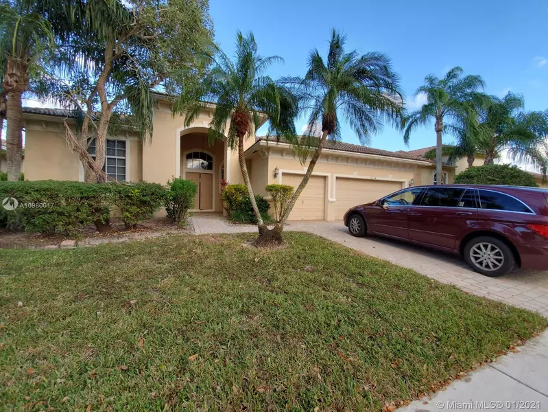 6124 SW 192nd Ave, Pembroke Pines, FL 33332