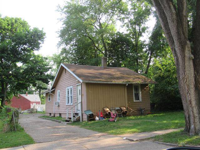 885 La Salle Street, Benton Harbor, MI 49022