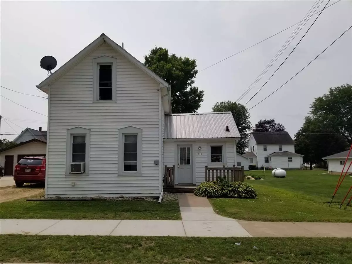 Cassville, WI 53806,314 W Bluff St