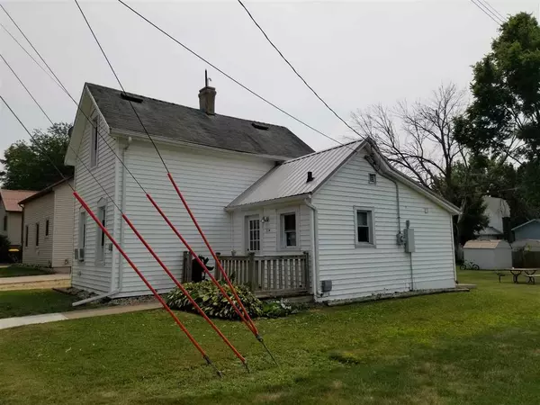 Cassville, WI 53806,314 W Bluff St