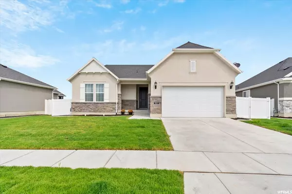 3822 HOODED CRANE LN,  Clinton,  UT 84015