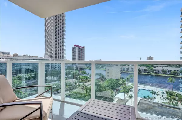 Hollywood, FL 33019,3800 S Ocean Dr #811