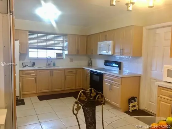 Pembroke Pines, FL 33023,6501 SW 2nd St