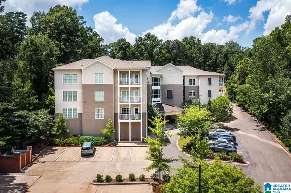 3038 MASSEY ROAD #A-306, Vestavia Hills, AL 35216