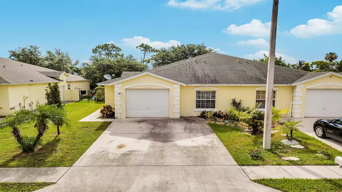 Greenacres, FL 33463,3733 Nyack LN