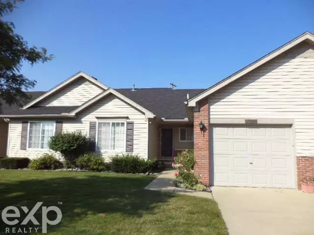 29933 KENWOOD COURT, Roseville, MI 48066