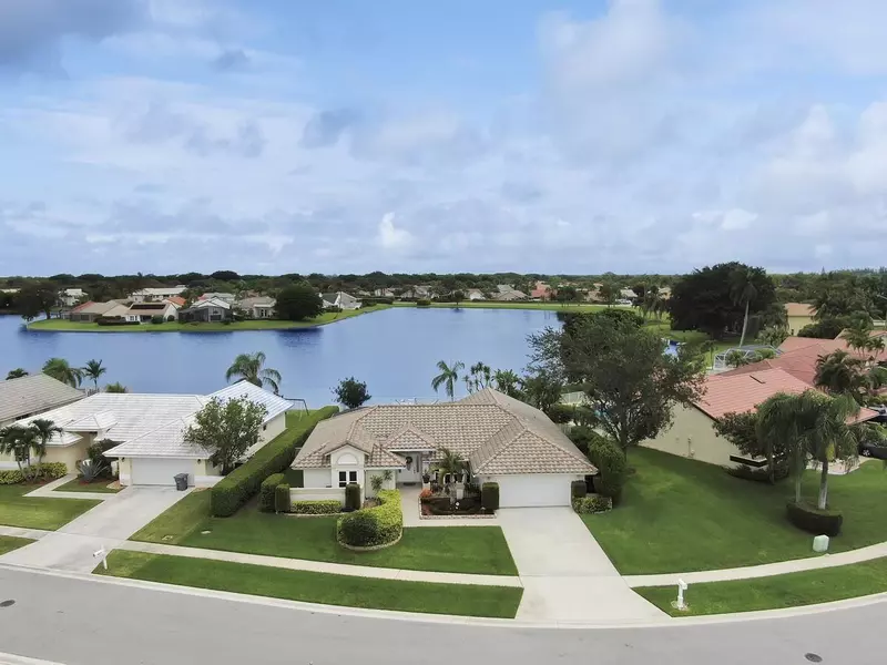 6635 Lake Loran WAY, Lake Worth, FL 33467