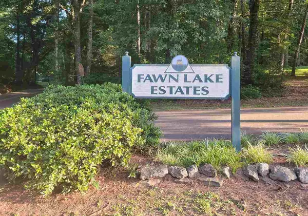 400 FAWN LAKE DR, Millington, TN 38053