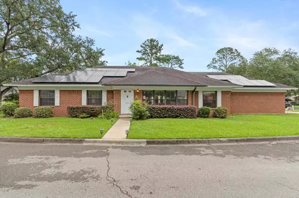 3727 LONGCHAMP Circle, Tallahassee, FL 32309