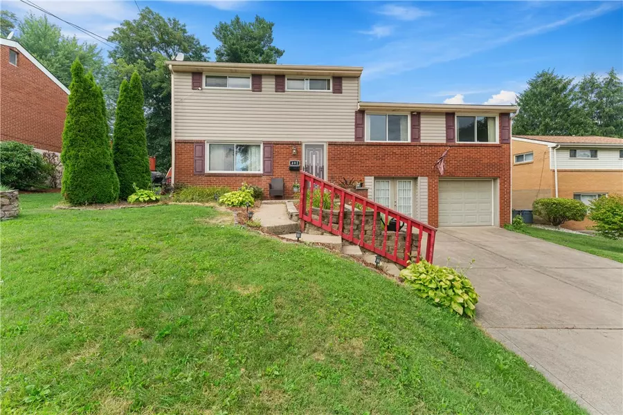 402 Hazelnut Dr, Monroeville, PA 15146