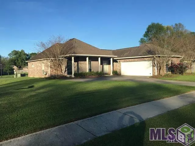 414 LAKE WORTH DR, Baton Rouge, LA 70810